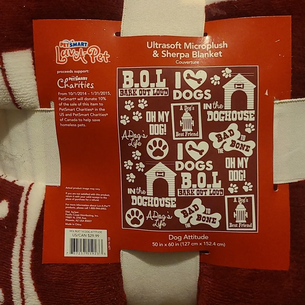 NWT Dog Attitude Microplush and Sherpa Blanket Red and White 50